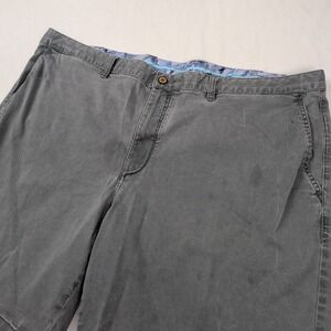 Tommy Bahama Bermuda Shorts Mens Size 44RG Gray Casual Preppy Summer Vacation